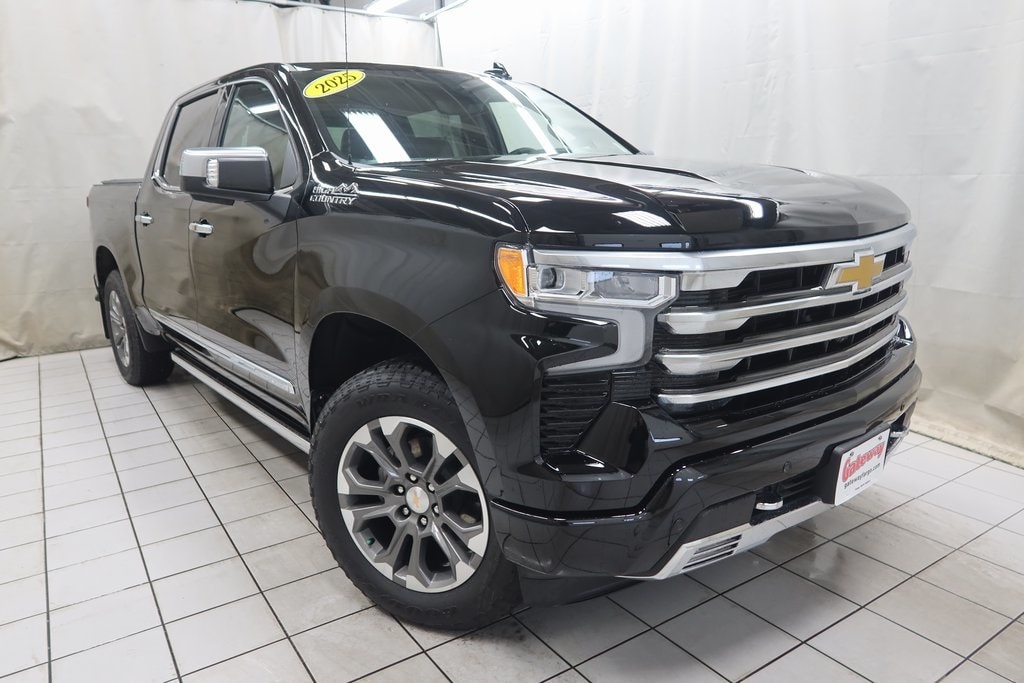 Used 2025 Chevrolet Silverado 1500 High Country Truck Crew Cab