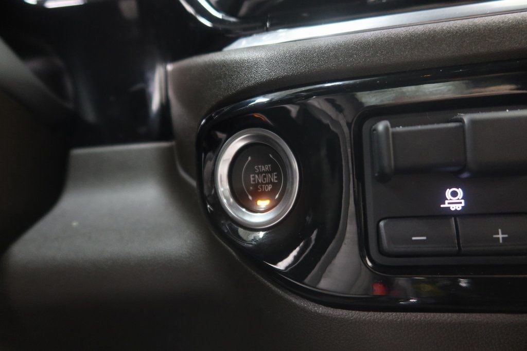 2023 Chevrolet Silverado 1500 LTZ - Photo 18
