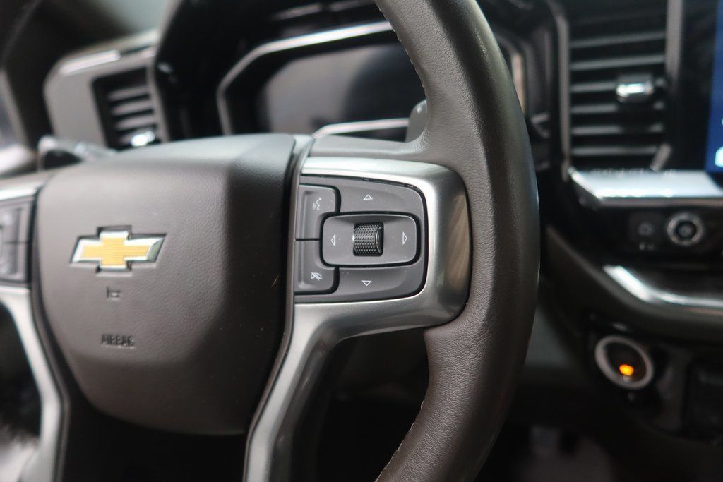2023 Chevrolet Silverado 1500 LTZ - Photo 21