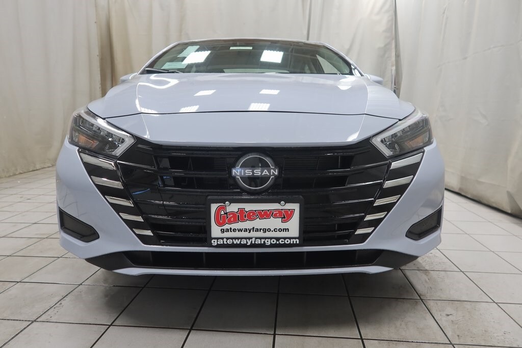 New 2025 Nissan Versa 1.6 SV Sedan