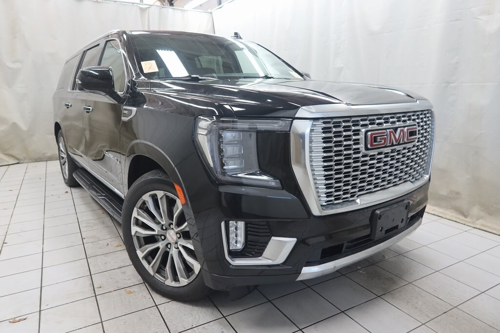 2021 Gmc Yukon XL Denali photo 3