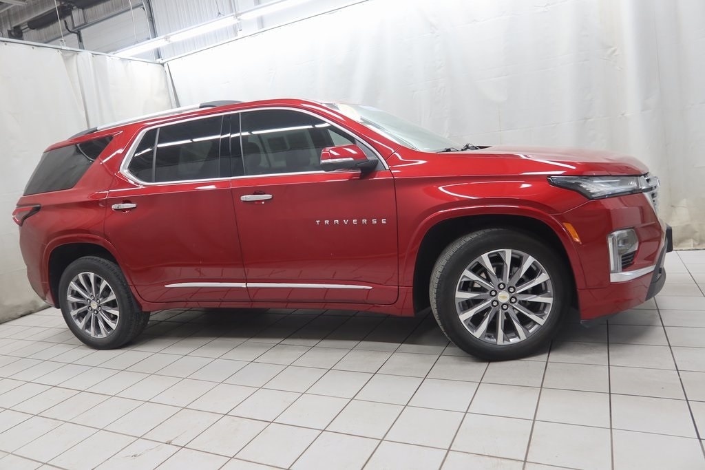 Used 2023 Chevrolet Traverse Premier SUV