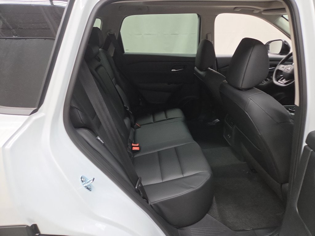 2026 Nissan Rogue Dark Armor - Photo 9