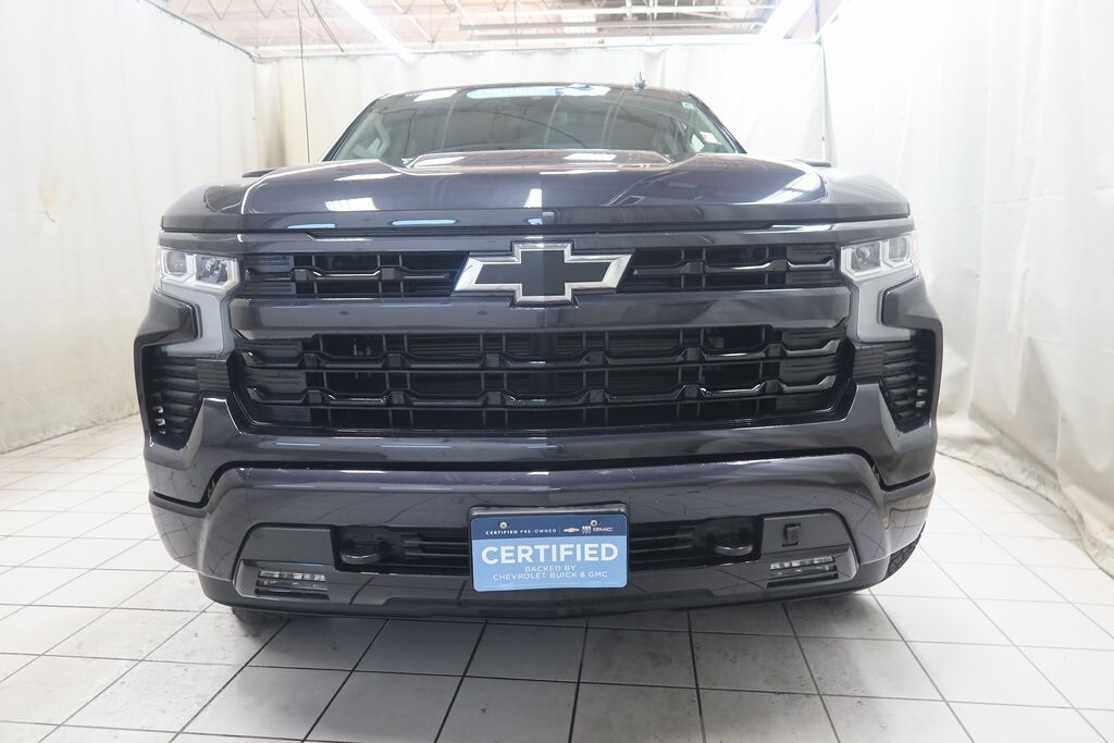 2022 Chevrolet Silverado 1500 RST photo 2