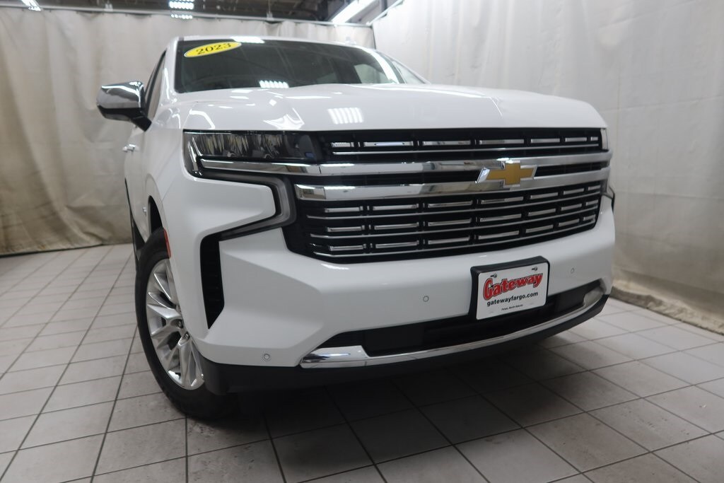 2023 Chevrolet Tahoe Premier photo 2