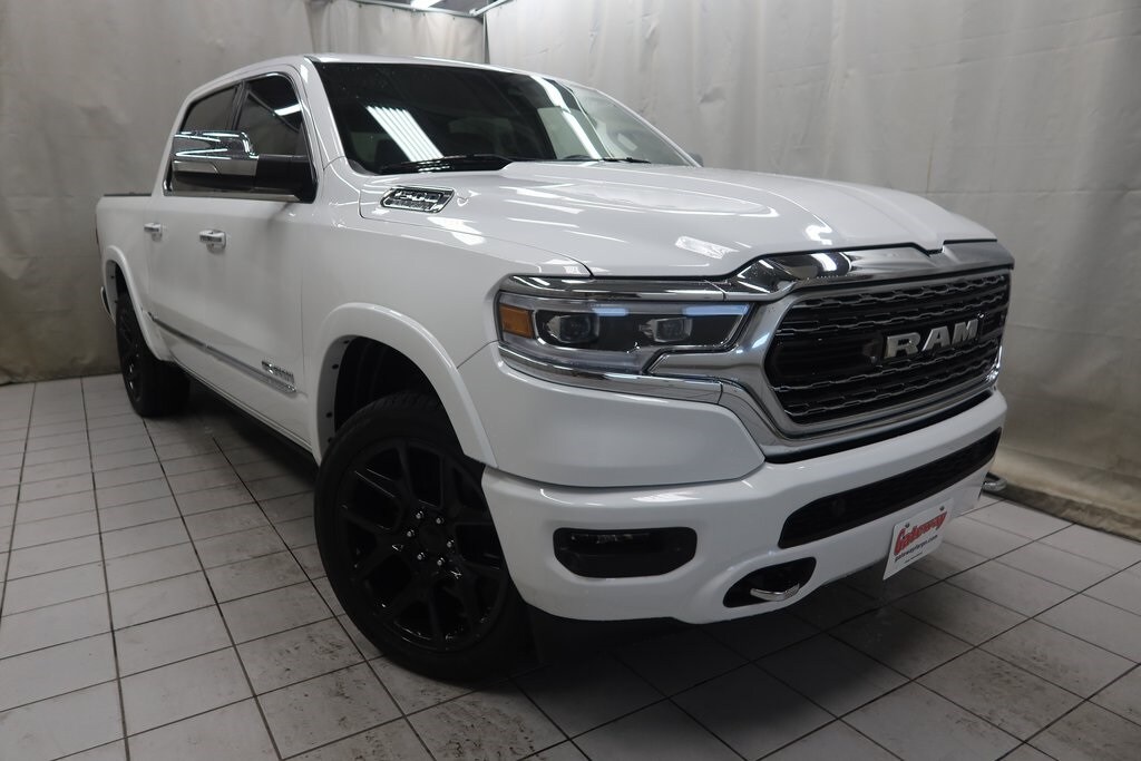 2020 Ram 1500 Limited photo 3