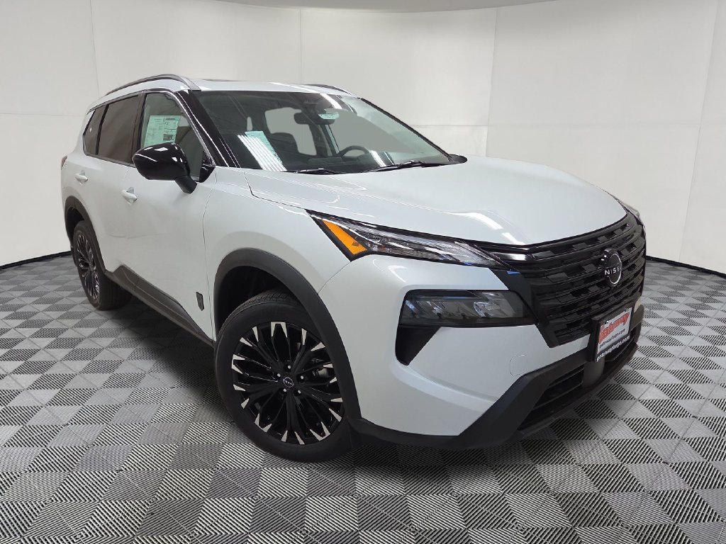2026 Nissan Rogue Dark Armor - Photo 3