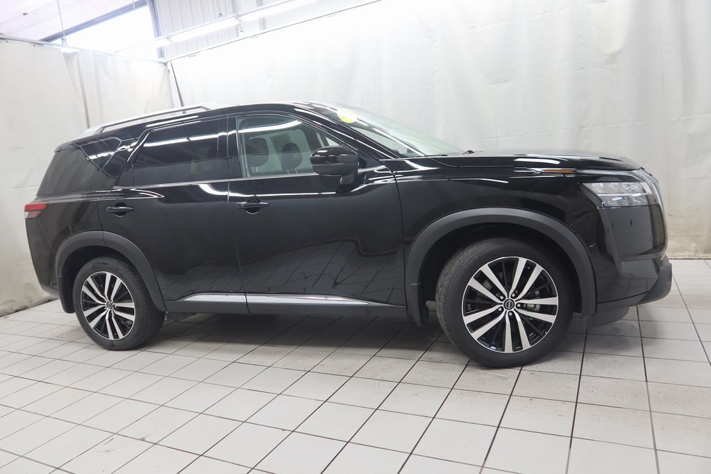 2024 Nissan Pathfinder SUV 