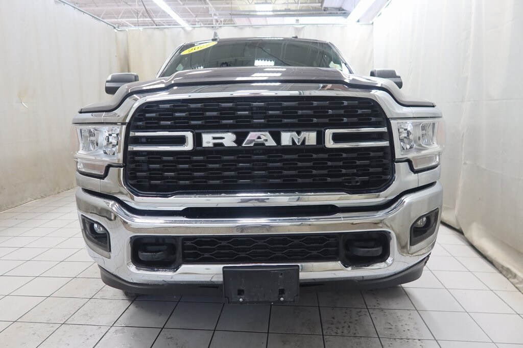 2022 Ram 3500 Big Horn photo 3