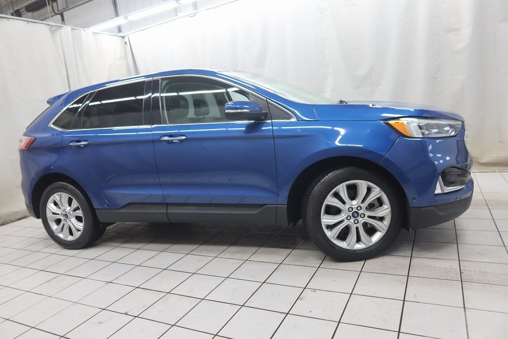 Used 2022 Ford Edge Titanium SUV