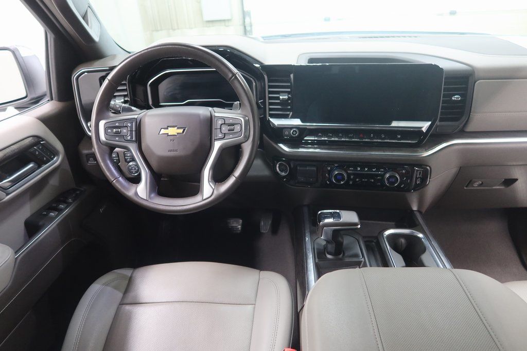 2023 Chevrolet Silverado 1500 LTZ - Photo 13