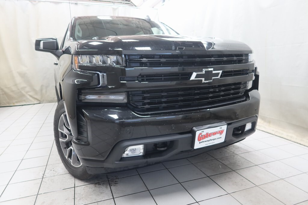 2021 Chevrolet Silverado 1500 RST photo 2