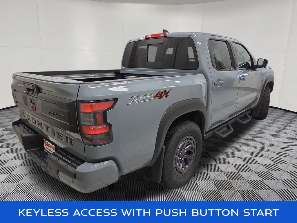 2025 Nissan Frontier PRO-4X - Photo 4