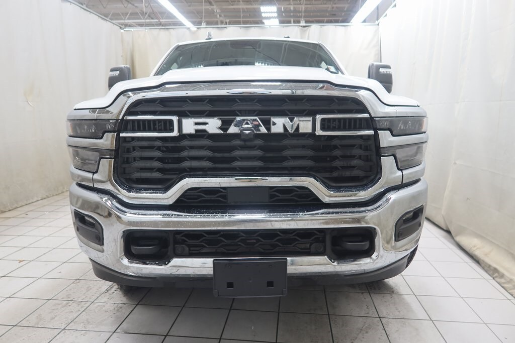 2025 Ram 2500 Big Horn photo 3