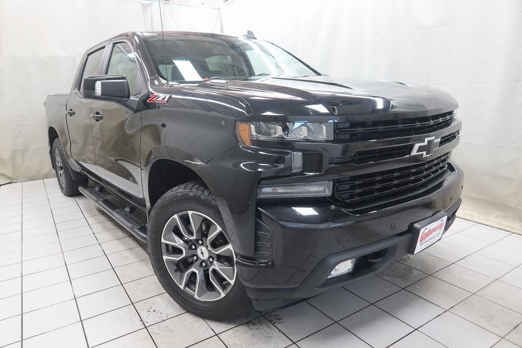 2021 Chevrolet Silverado 1500 RST photo 3