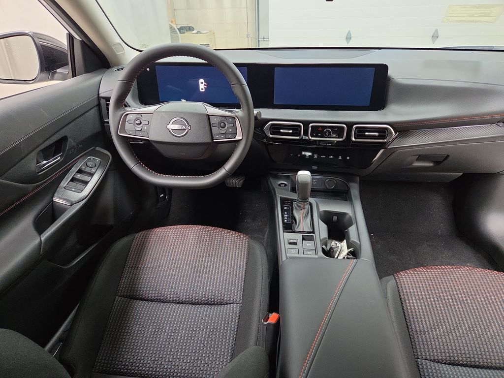 2026 Nissan Sentra SR - Photo 11