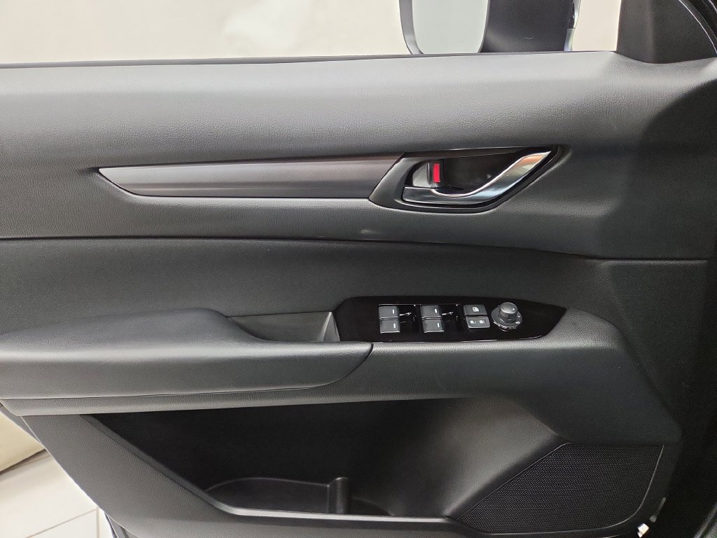 2023 Mazda CX-5 S - Photo 21