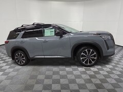 2026 Nissan Pathfinder Platinum SUV