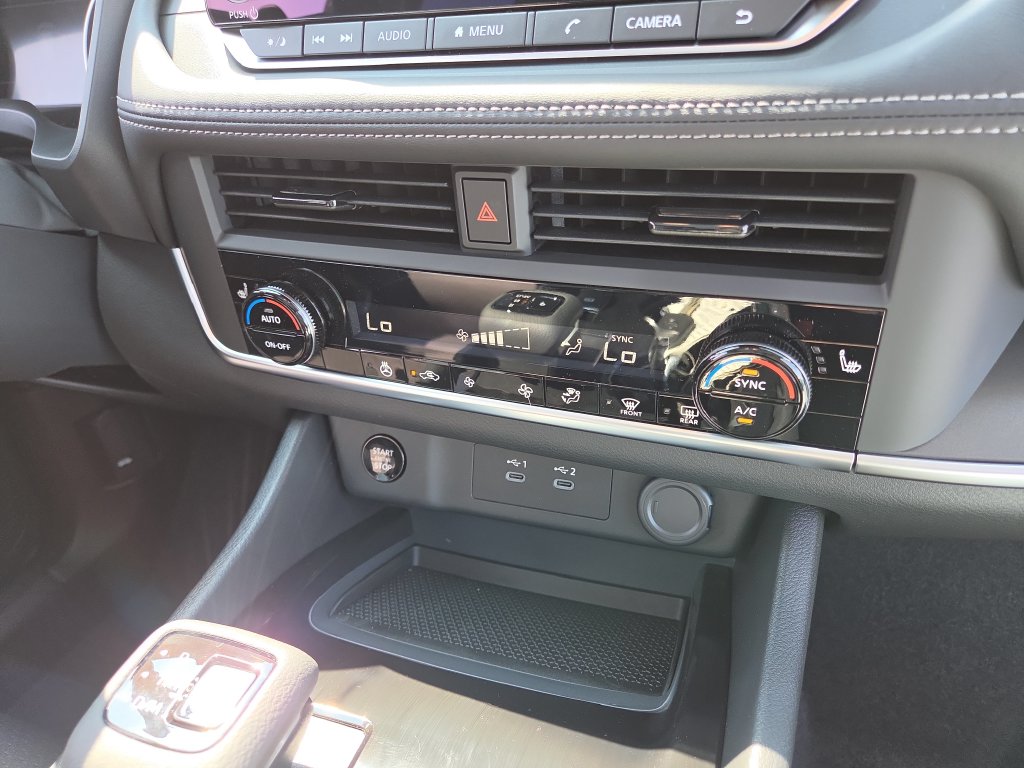 2026 Nissan Rogue Dark Armor - Photo 14
