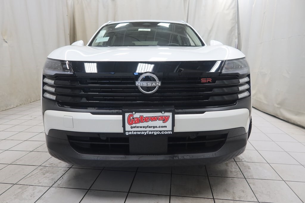 New 2025 Nissan Kicks SR SUV