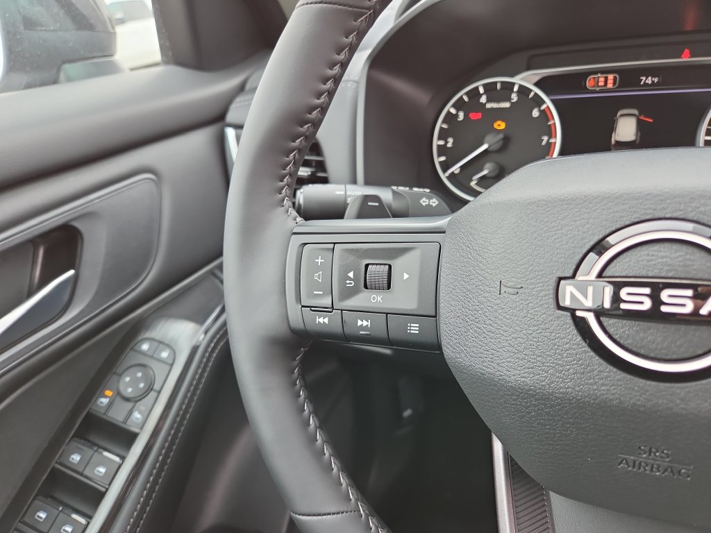 2026 Nissan Rogue Dark Armor - Photo 16