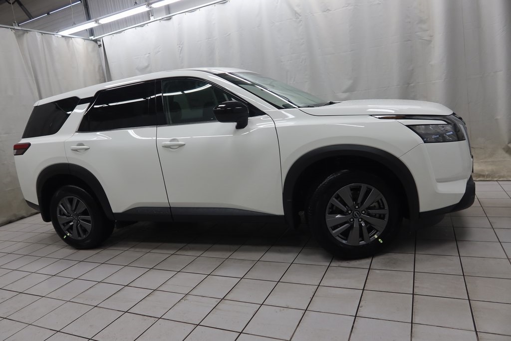2025 Nissan Pathfinder SUV 