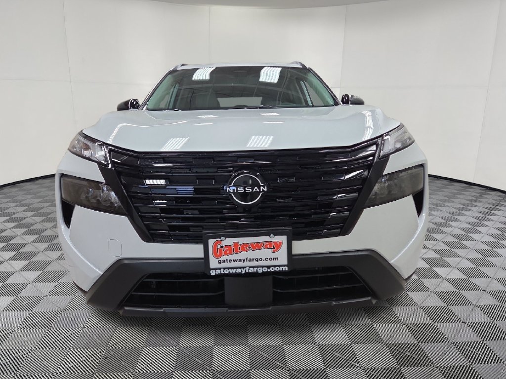 2026 Nissan Rogue Dark Armor - Photo 6