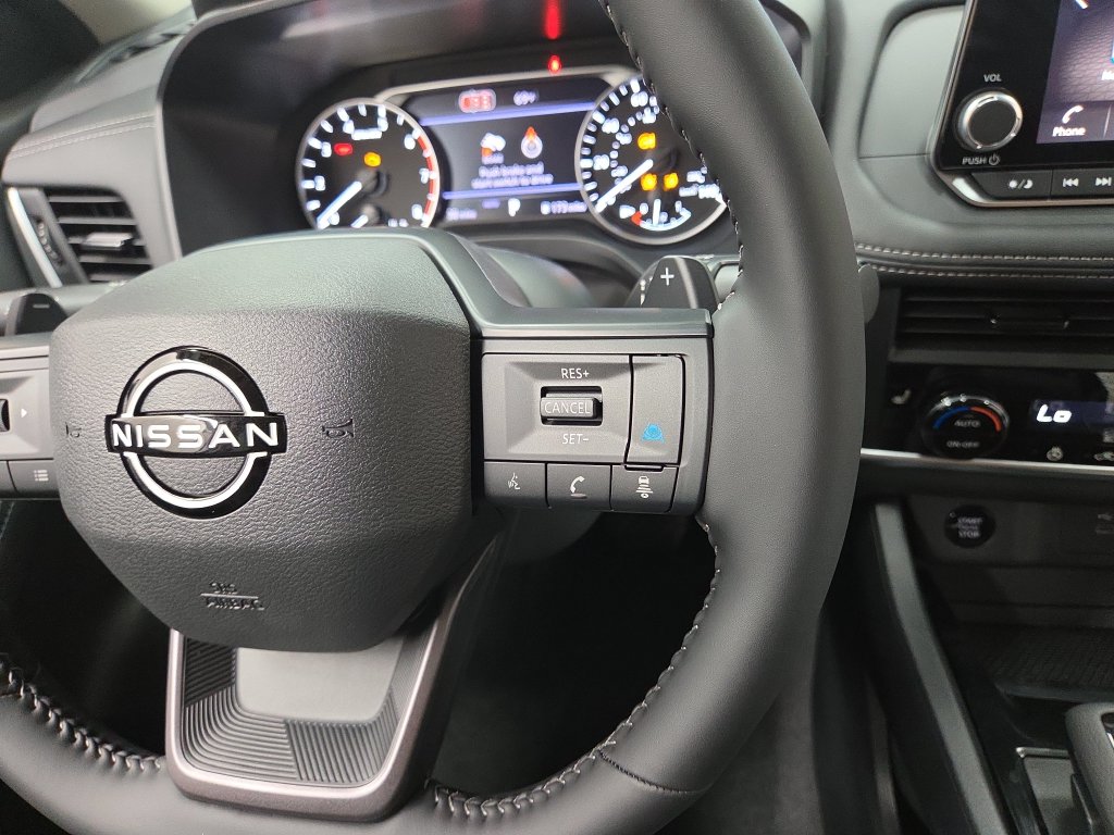 2026 Nissan Rogue Dark Armor - Photo 15