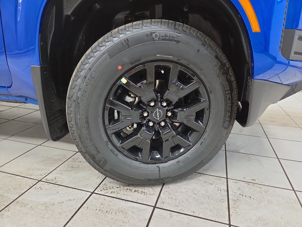 2026 Nissan Frontier SV - Photo 8