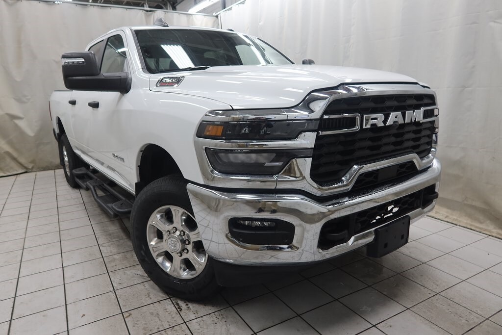 2025 Ram 2500 Big Horn photo 2