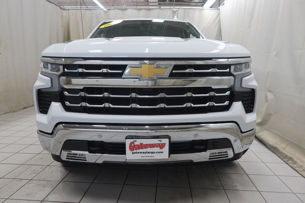 2024 Chevrolet Silverado 1500 LTZ photo 4