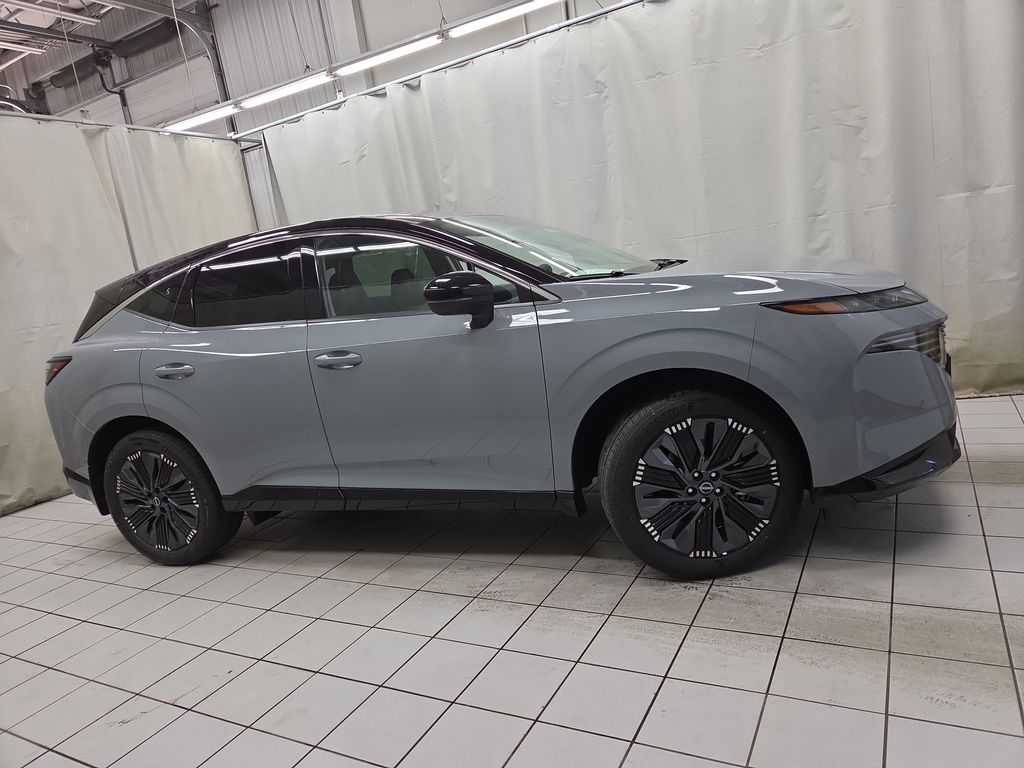 2026 Nissan Murano Platinum AWD's photo