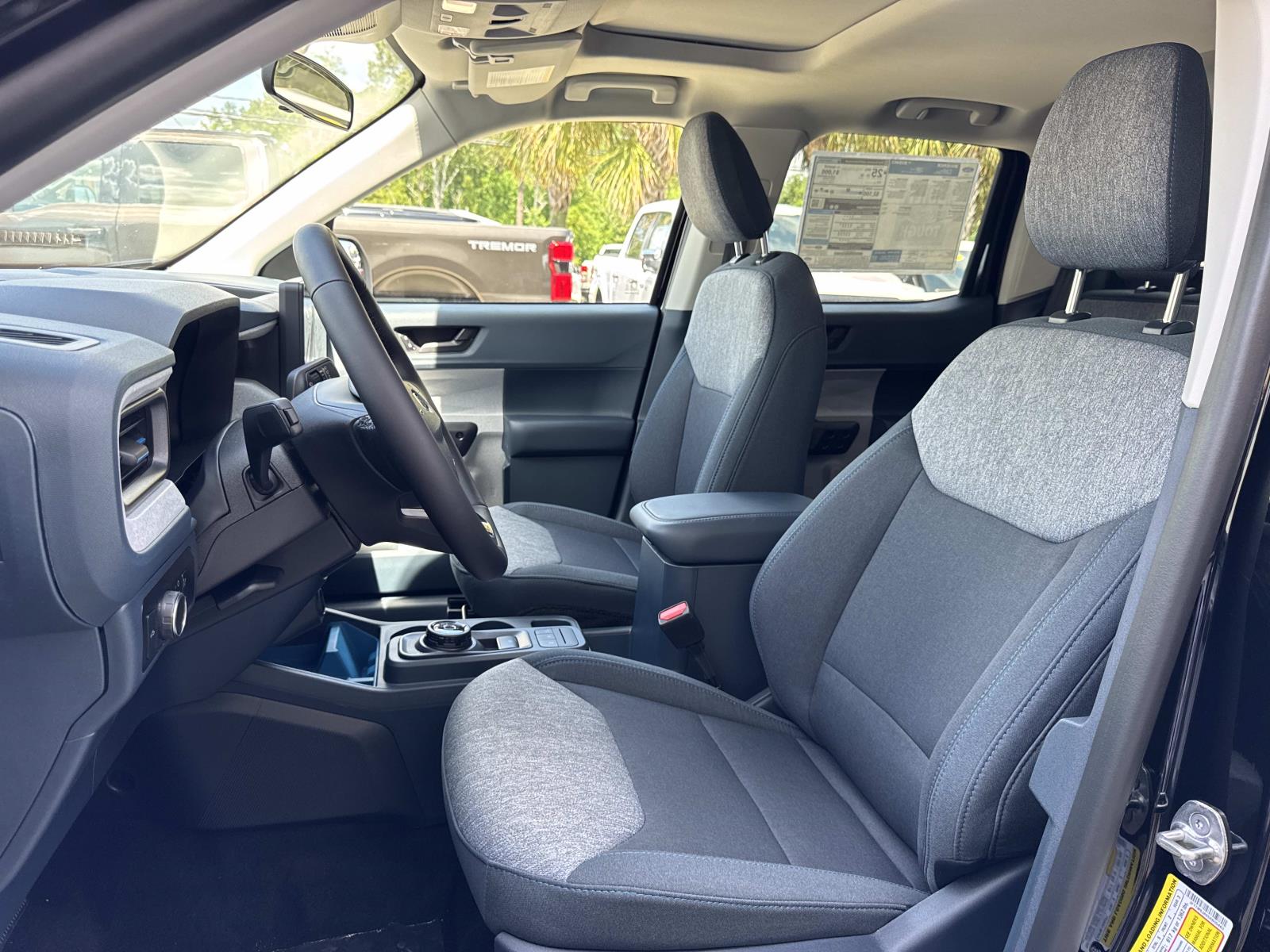 2025 Ford Maverick XLT - Photo 5