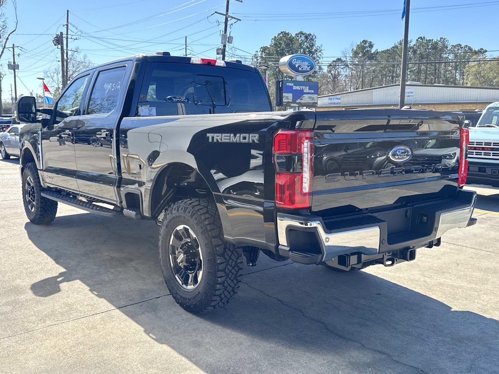 New 2026 Ford Super Duty F-250 SRW F-250 Lariat Crew Cab Pickup