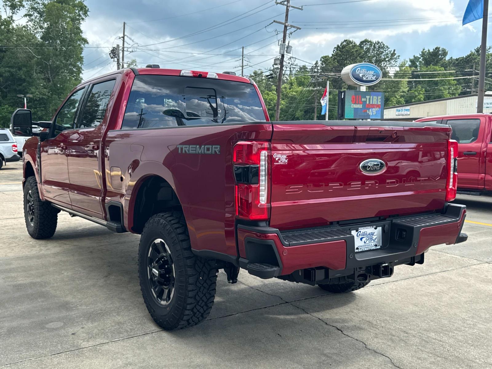 2025 Ford F-250 Lariat photo 3
