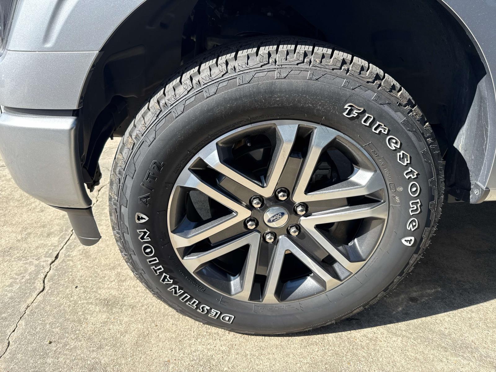 2023 Ford F-150 STX photo 4