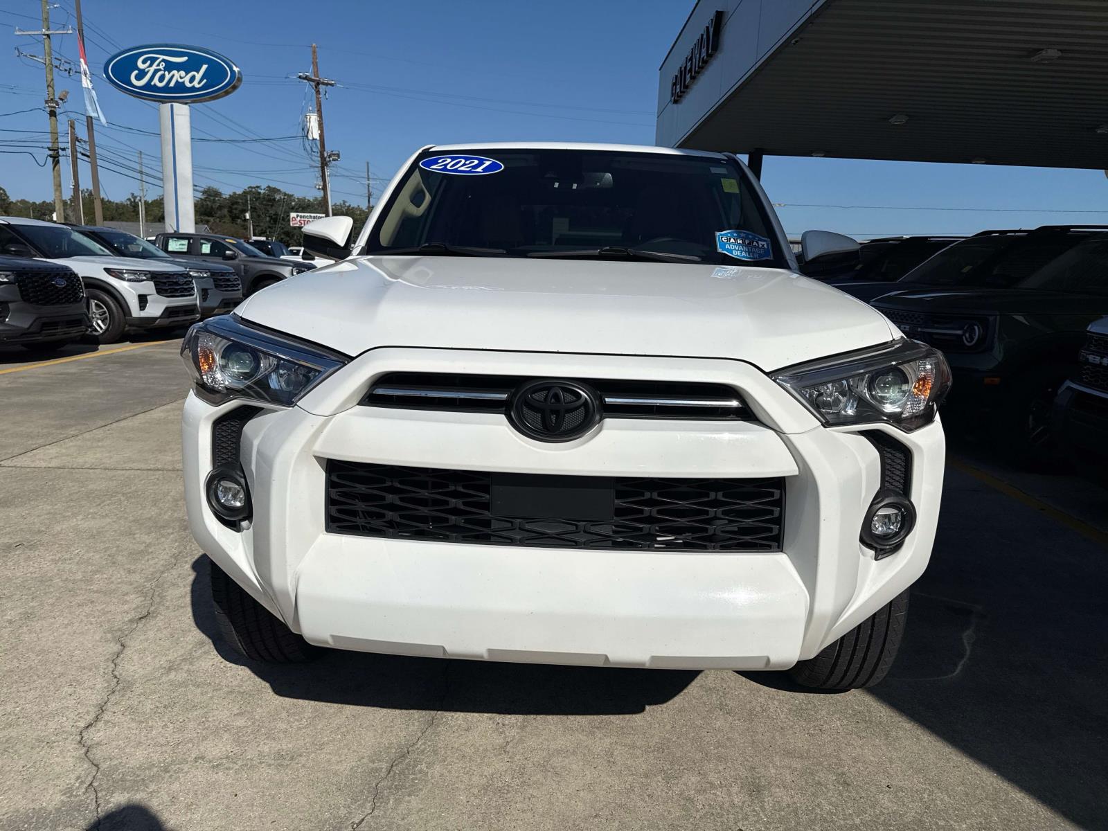 2021 Toyota 4Runner SR5 2WD photo 2