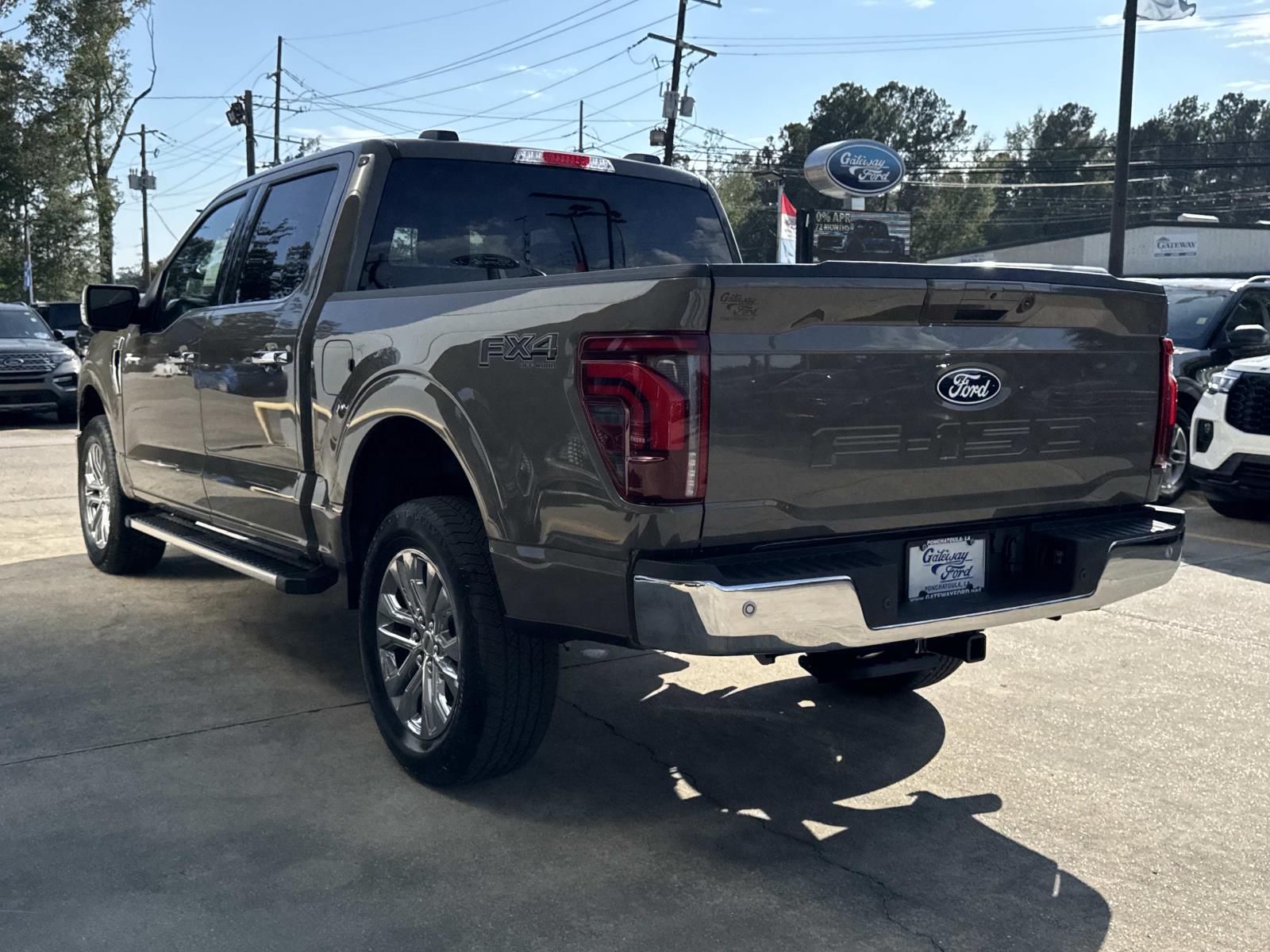 2025 Ford F-150 Lariat photo 3