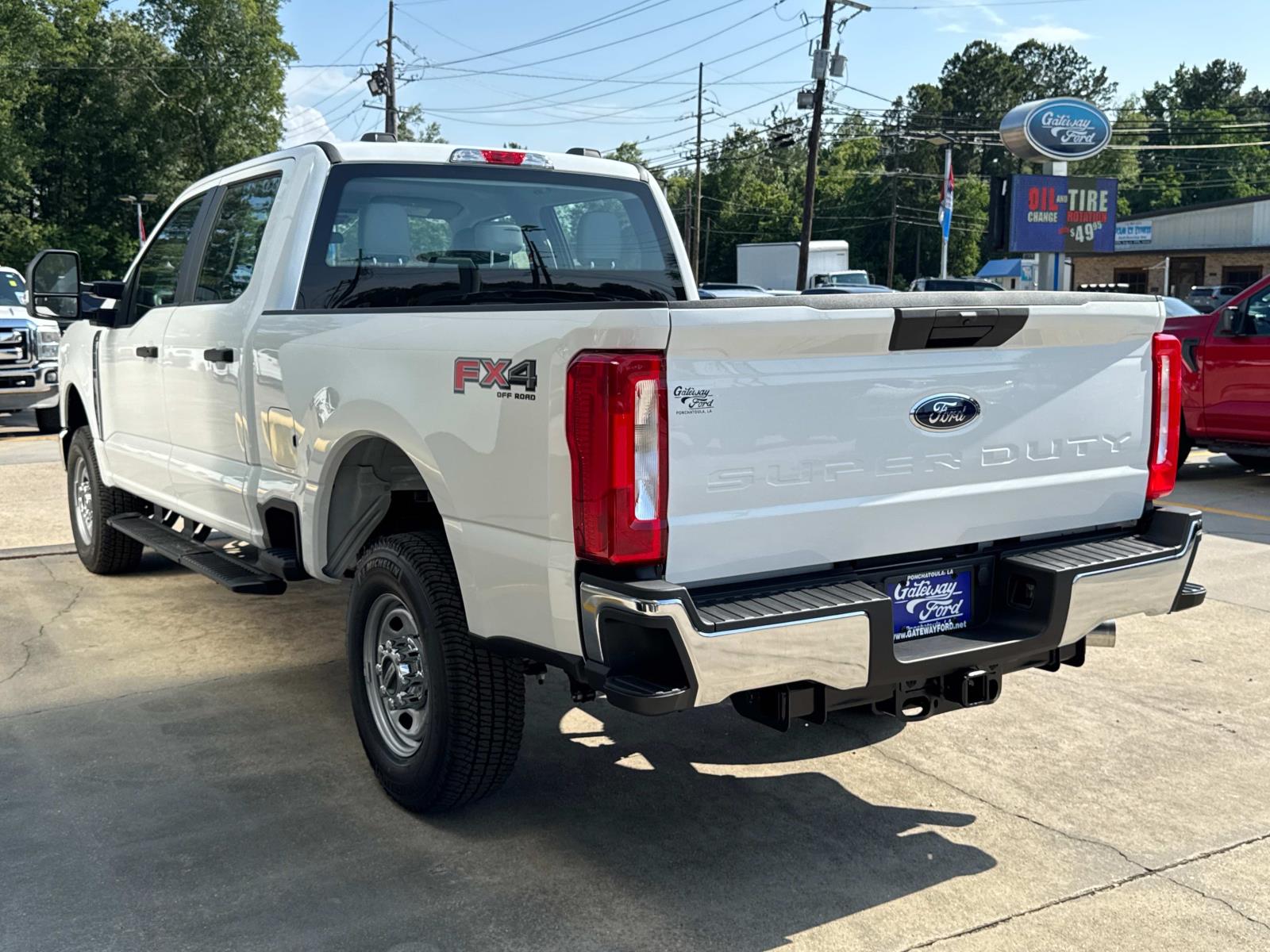 2025 Ford F-250 XL photo 3