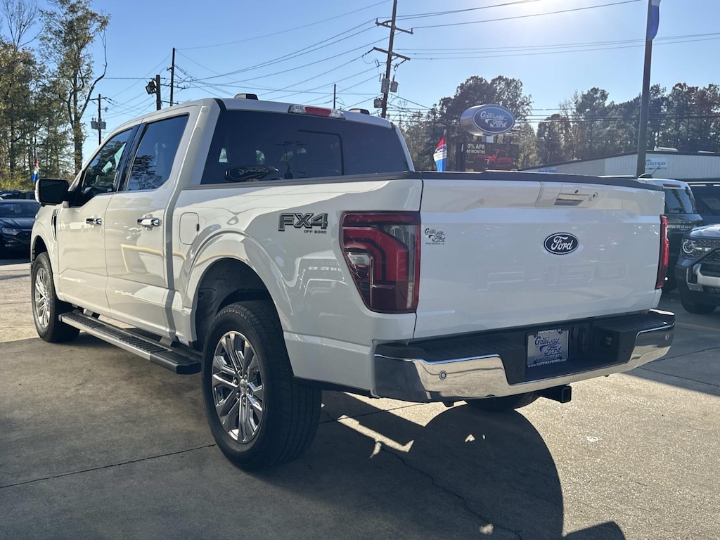 Used 2024 Ford F-150 LARIAT 4WD SuperCrew 5.5 Box Crew Cab Pickup