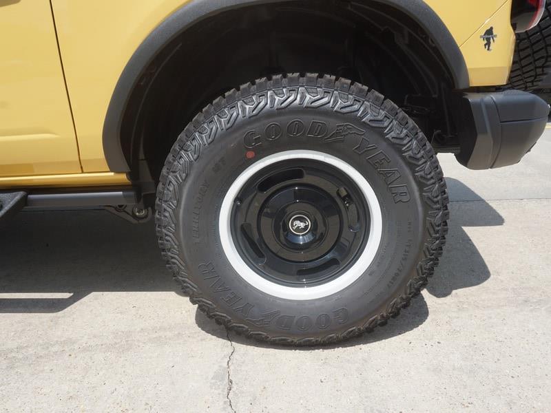 2024 Ford Bronco Heritage Limited First Edition photo 3