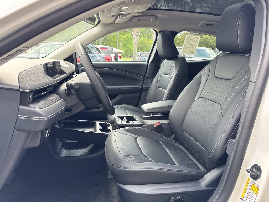 2026 Ford Mustang Mach-E Premium - Photo 5