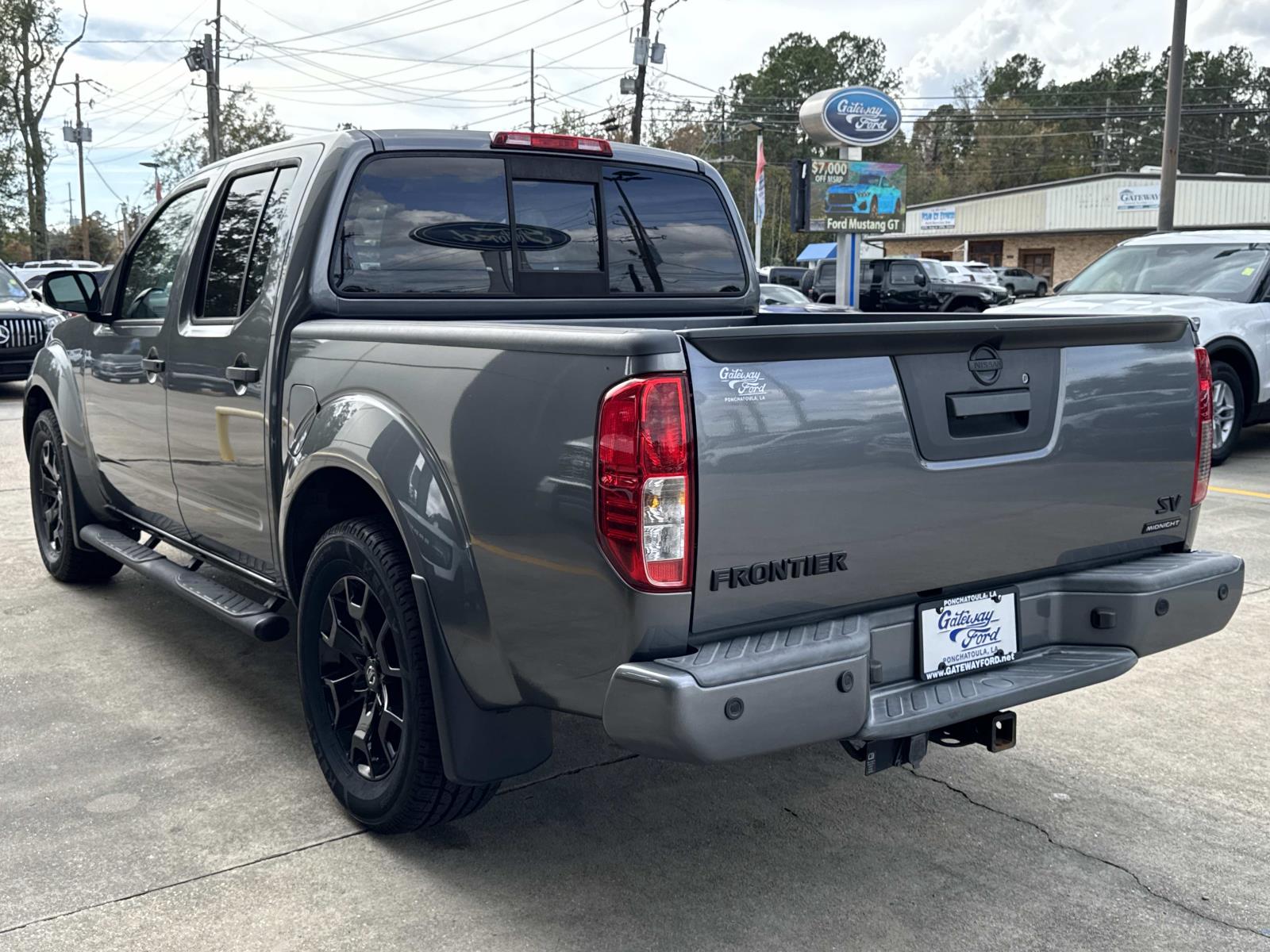 2020 Nissan Frontier SV Crew Cab photo 4