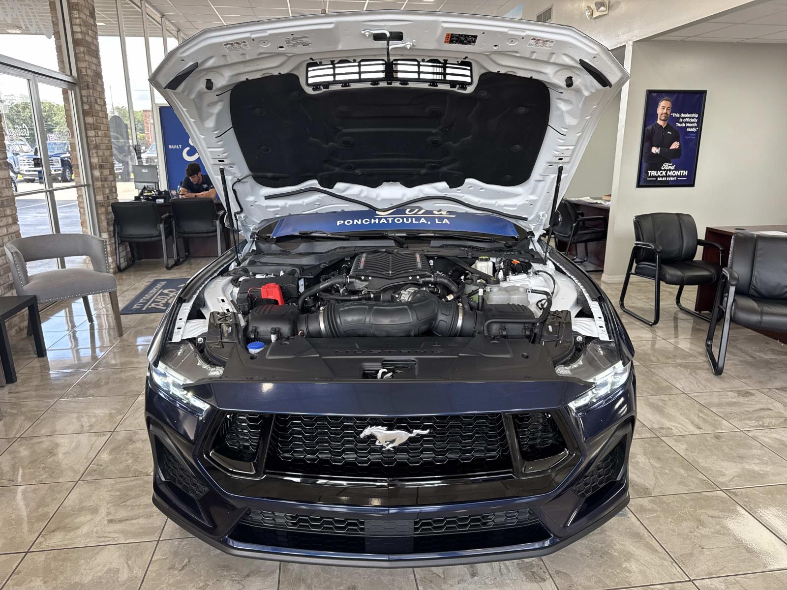 2025 Ford Mustang GT Premium photo 2