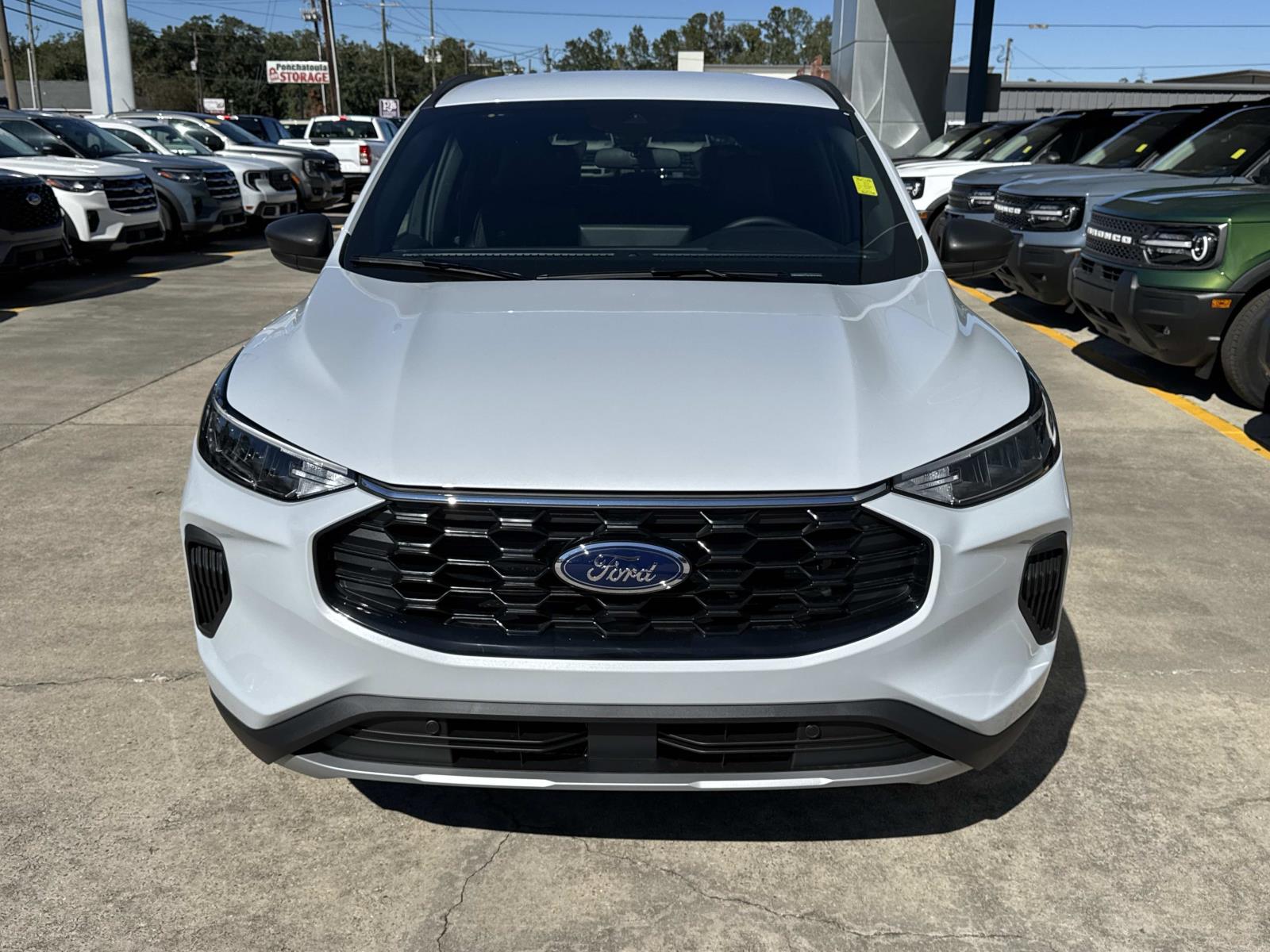 2026 Ford Escape ST-Line photo 2