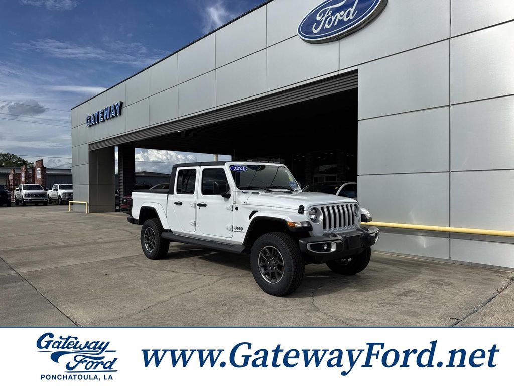 2021 Jeep Gladiator Overland's photo
