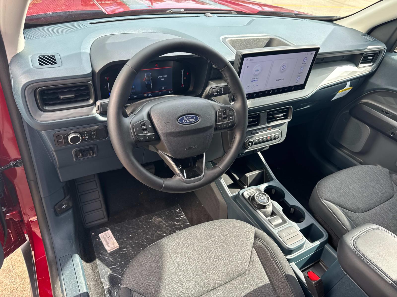 2025 Ford Maverick XLT - Photo 6