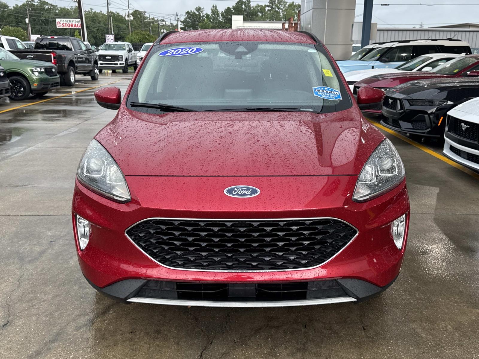 2020 Ford Escape SE photo 2