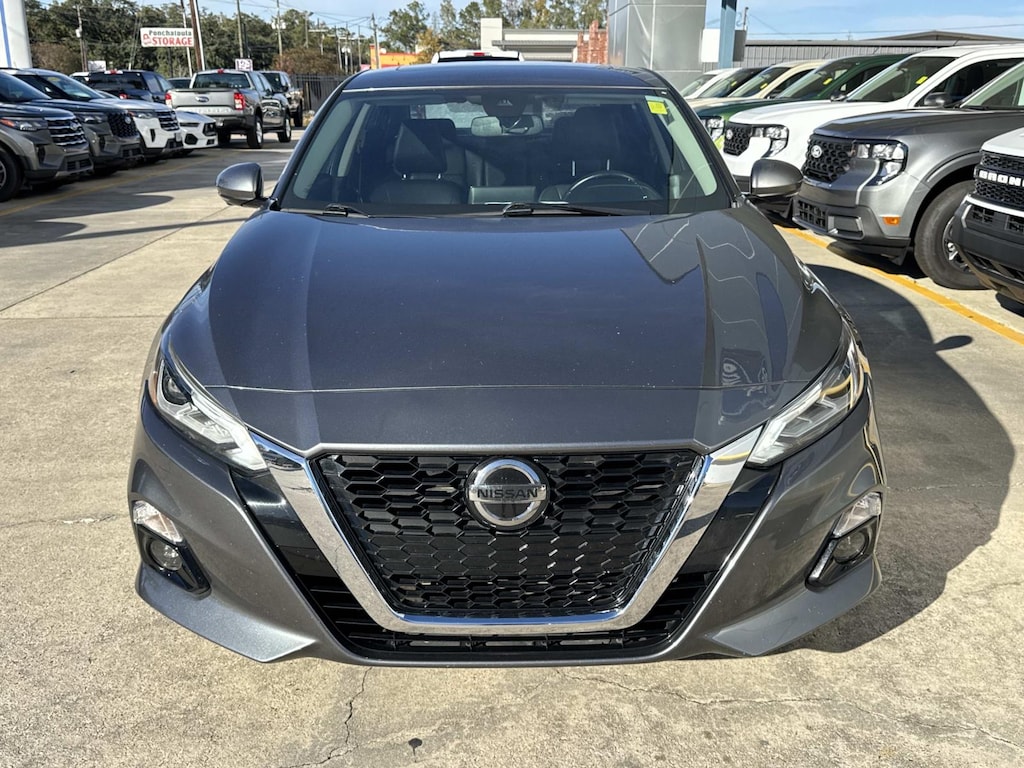 Used 2020 Nissan Altima 2.5 Platinum Sedan Car