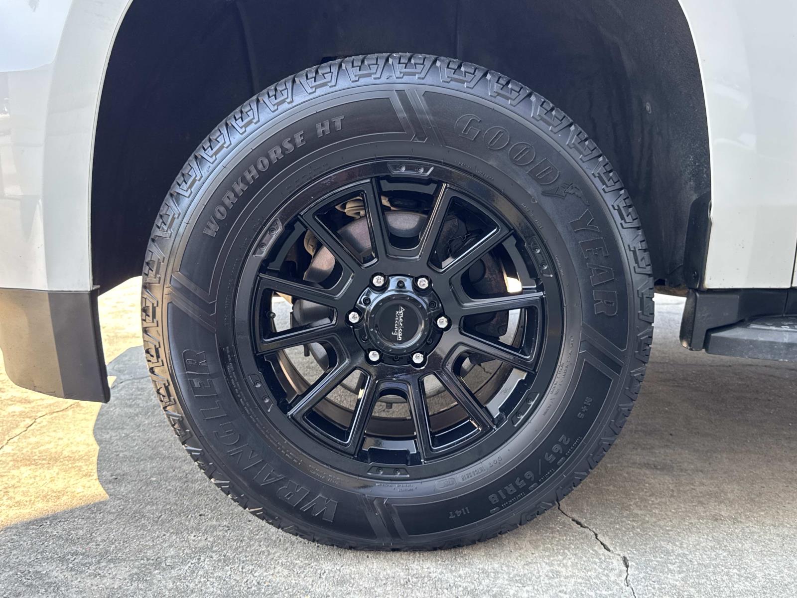 2020 Chevrolet Tahoe LT photo 2